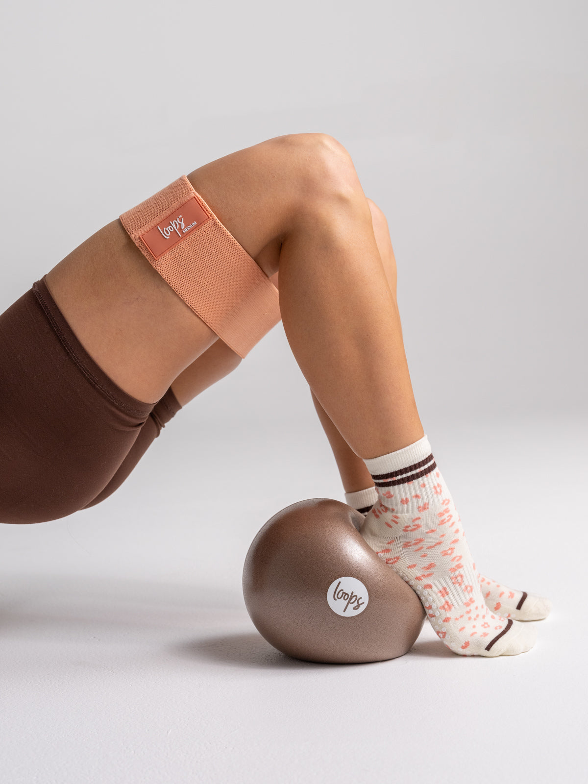 Resistance Loop - Coral